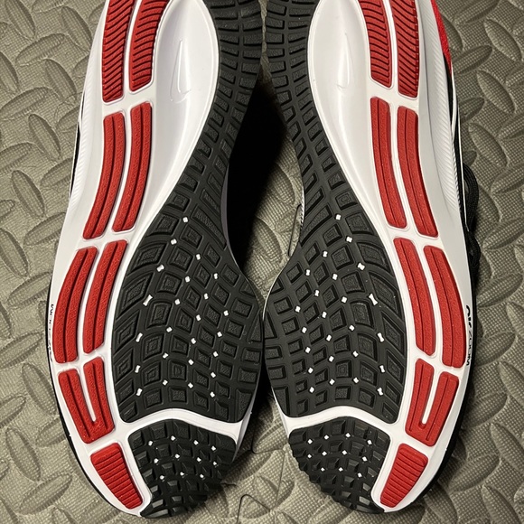 Nike Air Zoom Pegasus 38 OSU Ohio State Buckeyes Shoes Men DJ0837-001 - Picture 15 of 16